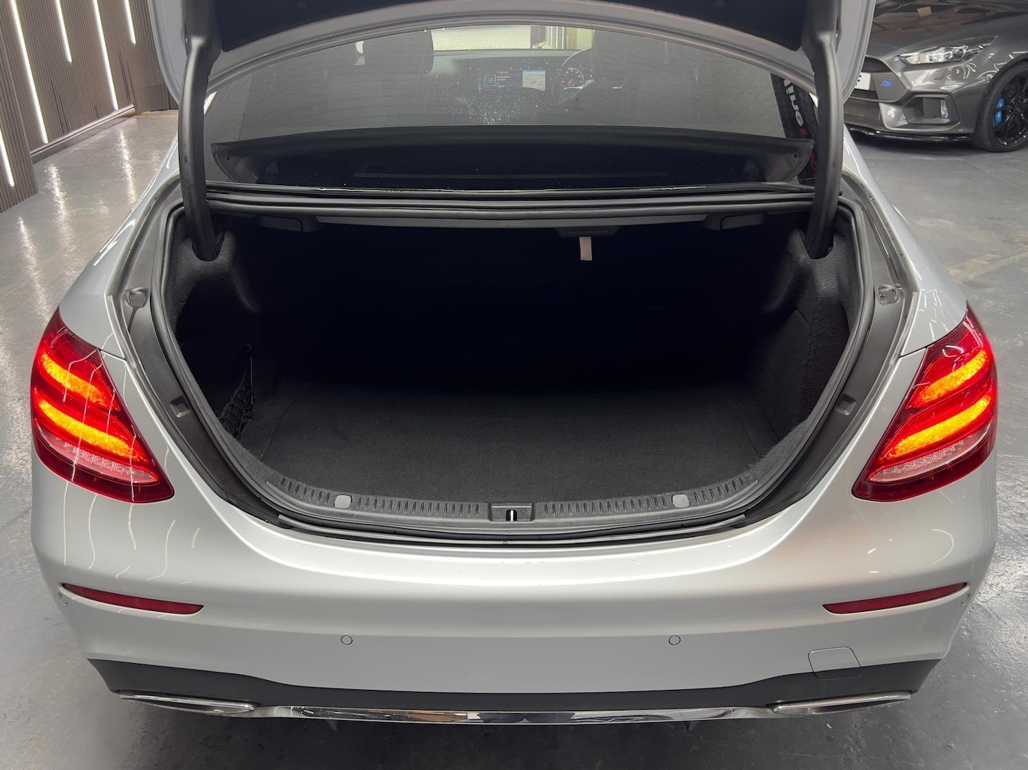 Used Mercedes-Benz E Class 2020 for sale - 78091688: Photo 8