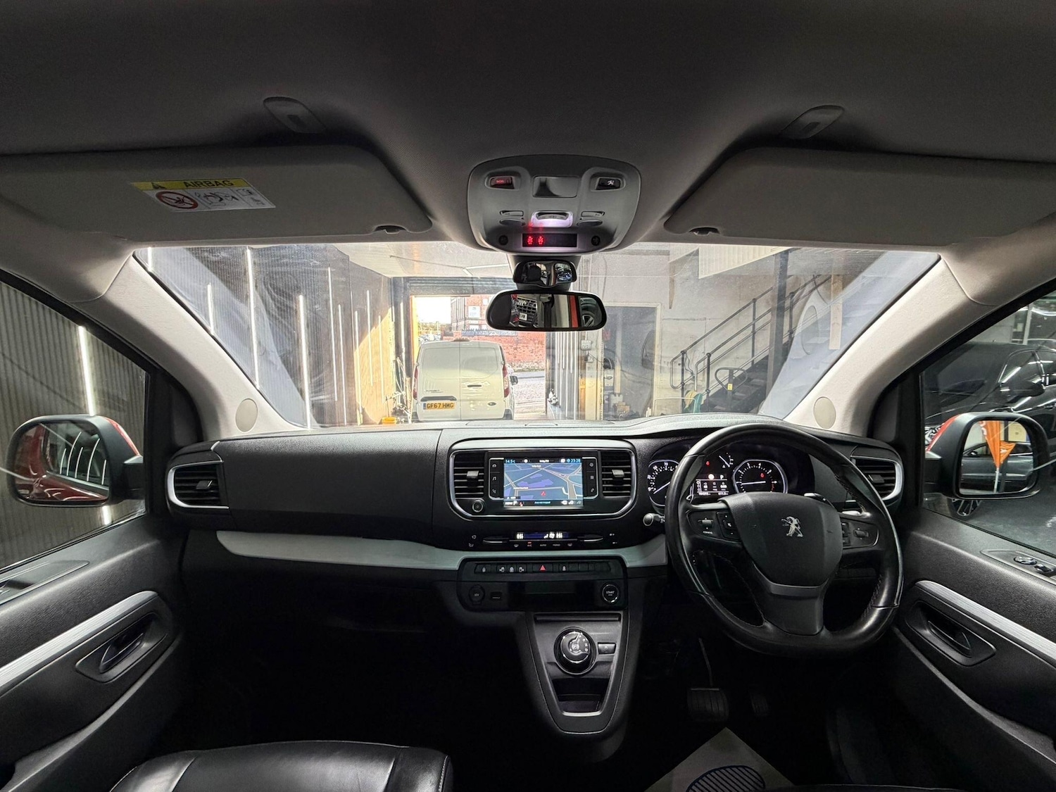 Used Peugeot Traveller 2018 for sale - 78091662: Photo 19