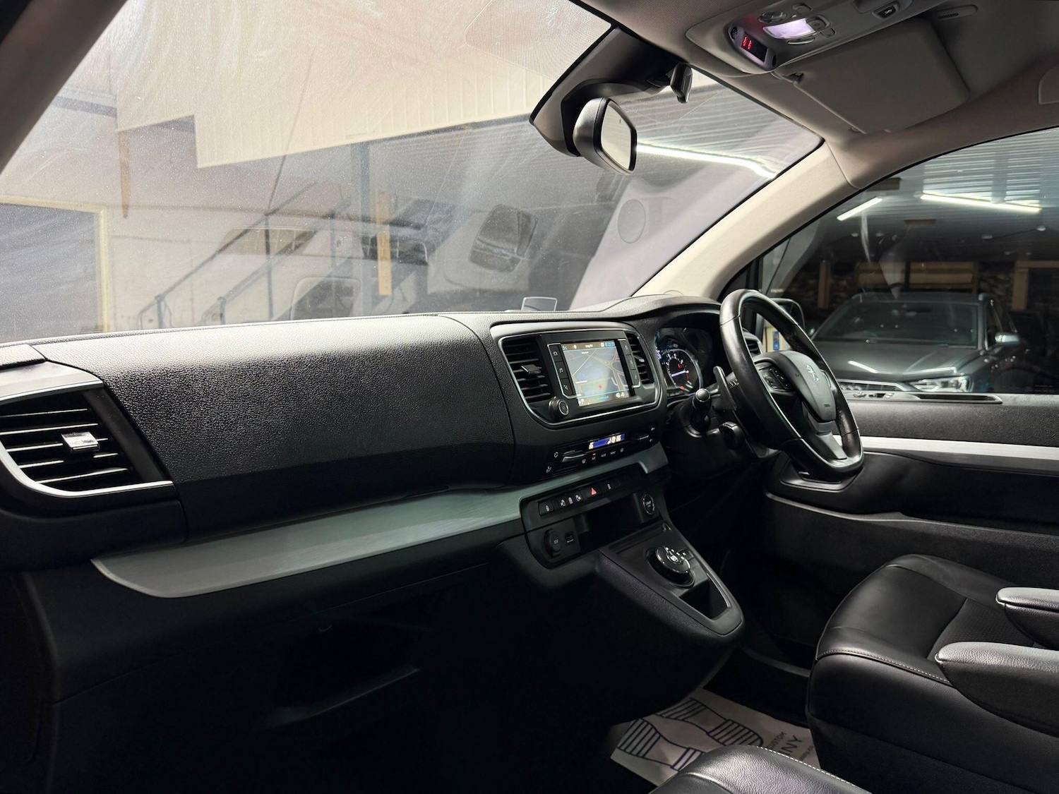 Used Peugeot Traveller 2018 for sale - 78091662: Photo 20