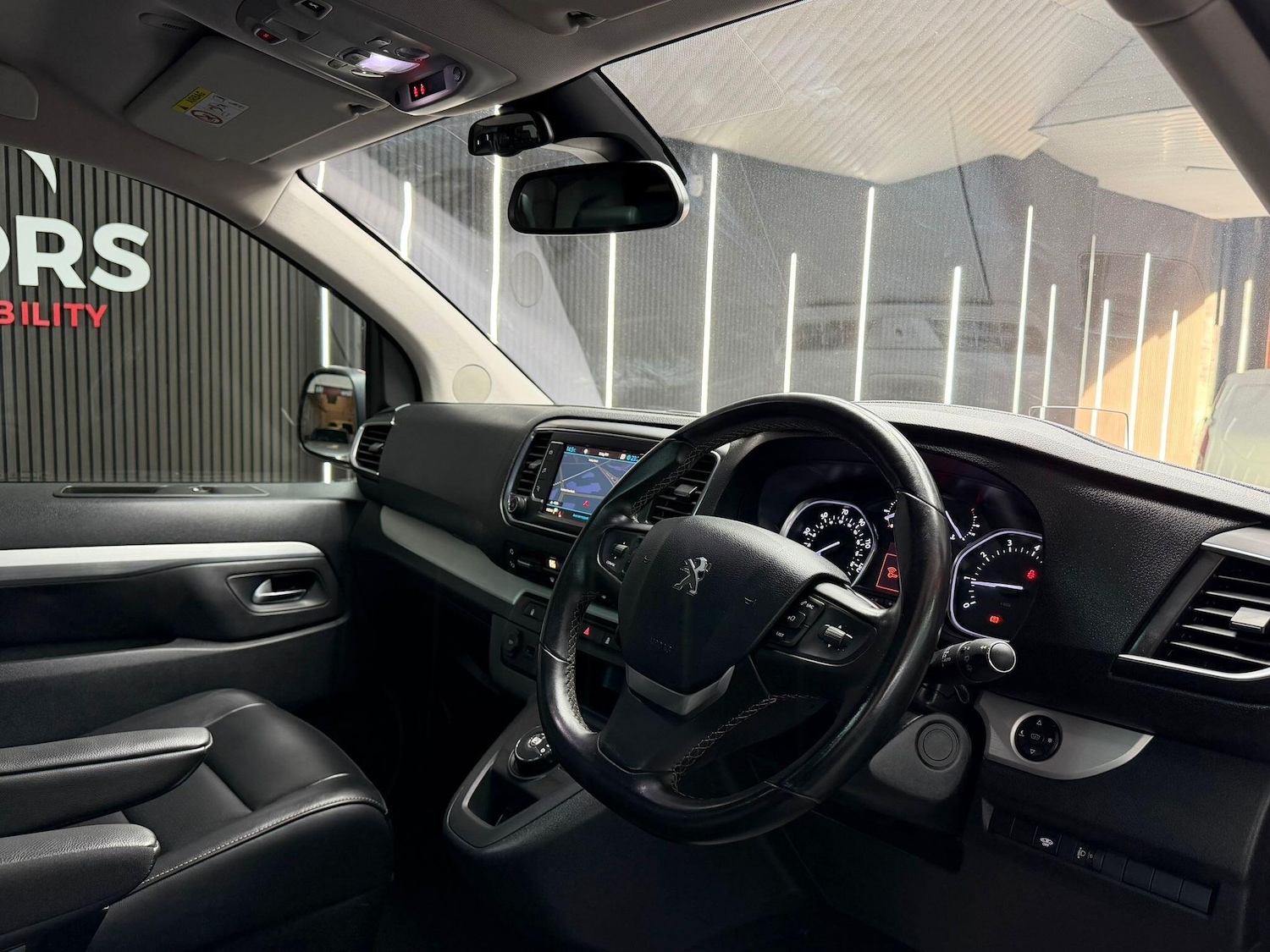 Used Peugeot Traveller 2018 for sale - 78091662: Photo 9