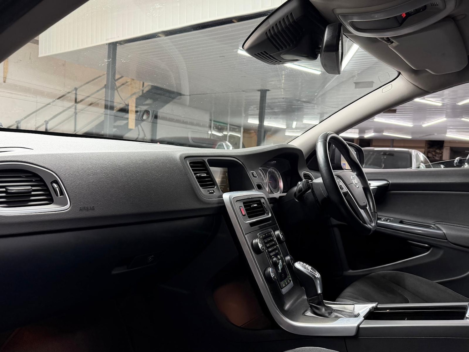 Used Volvo V60 for sale - 78141350: Photo 18