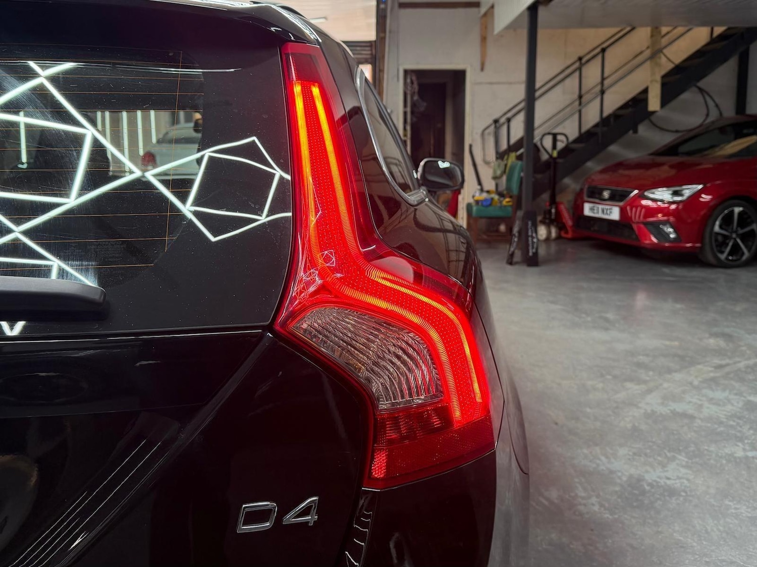 Used Volvo V60 for sale - 78141350: Photo 26