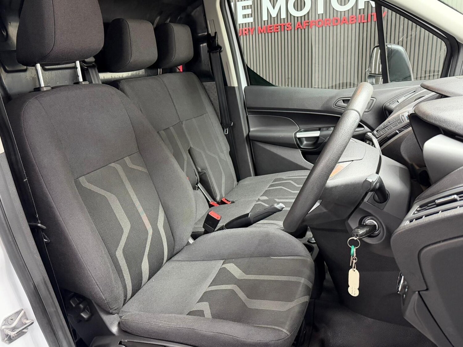 Used Ford Transit Connect 2017 for sale - 78100288: Photo 12