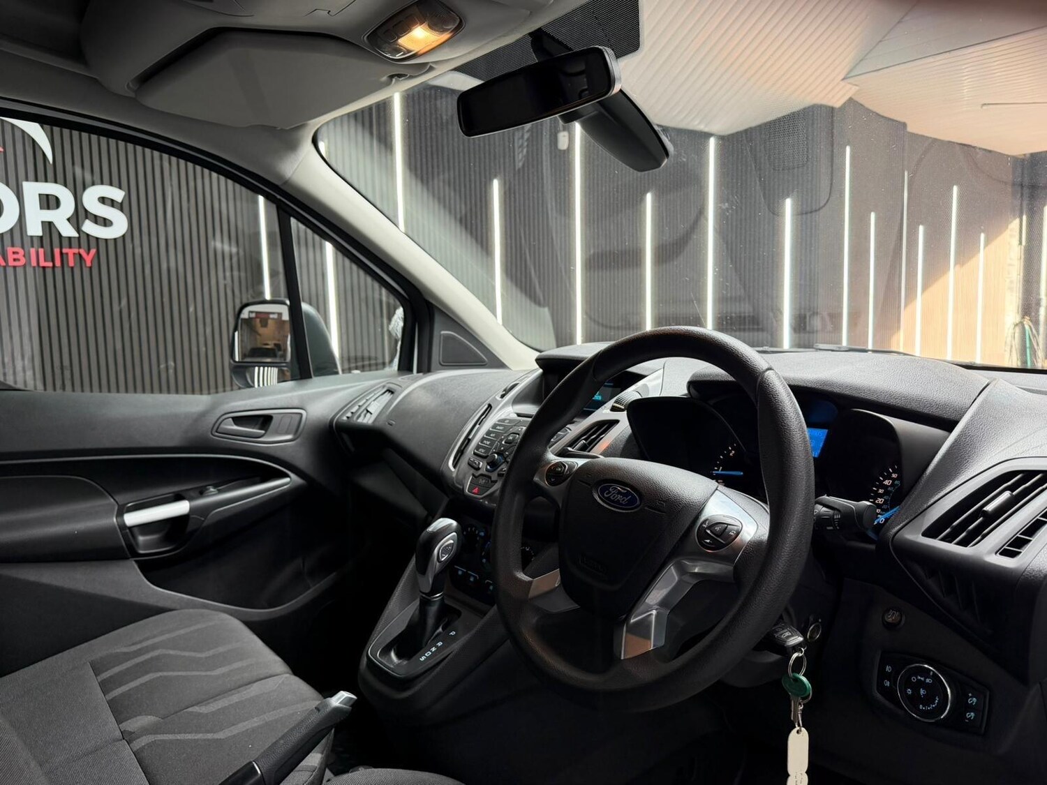 Used Ford Transit Connect 2017 for sale - 78100288: Photo 9