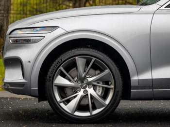 Used Genesis GV70 2025 for sale - 74451927: Photo