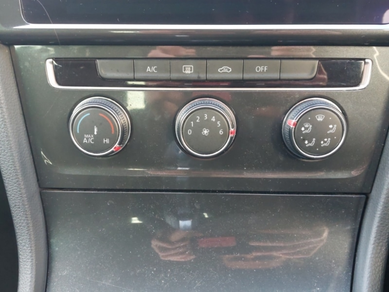 Used Volkswagen Golf 2019 for sale - 77448654: Photo 13