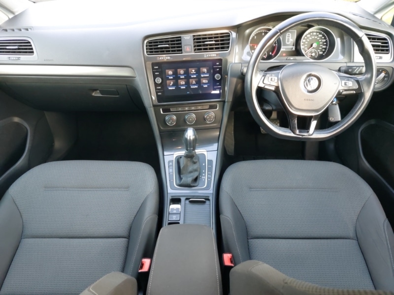 Used Volkswagen Golf 2019 for sale - 77448654: Photo 2