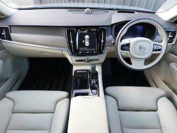 Used Volvo S90 2023 for sale - 78079633: Photo