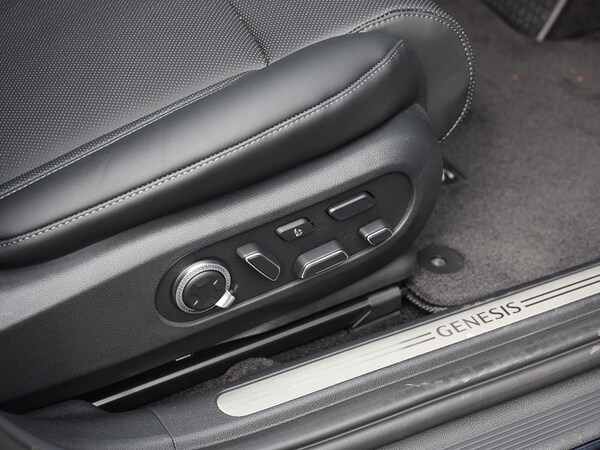 Used Genesis GV60 2025 for sale - 75663955: Photo 14