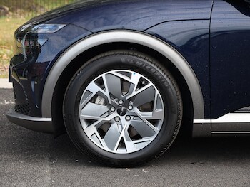 Used Genesis GV60 2025 for sale - 75663955: Photo