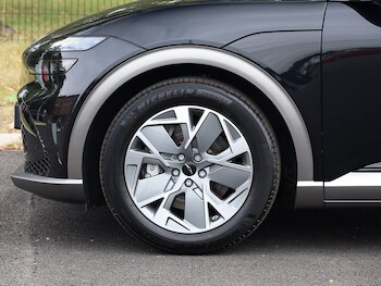 Used Genesis GV60 2025 for sale - 75664054: Photo