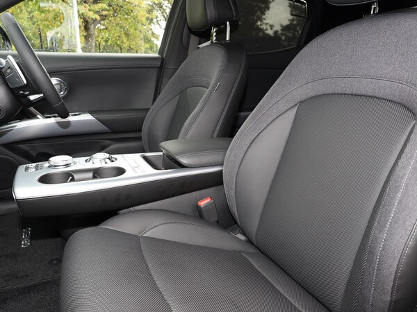 Used Genesis GV60 2025 for sale - 75663972: Photo 11