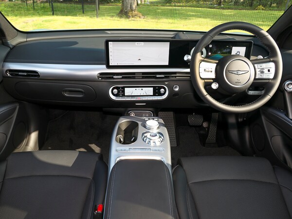 Used Genesis GV60 2025 for sale - 75583880: Photo 2