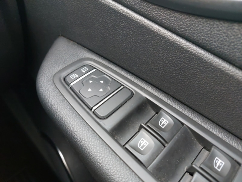 Used Renault Captur 2018 for sale - 76907086: Photo 13