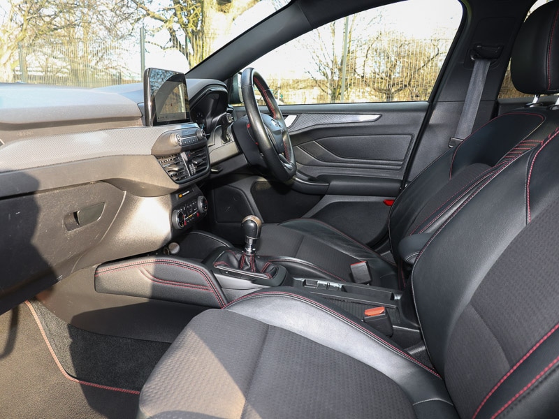 Used Ford Focus 2019 for sale - 76785624: Photo 2