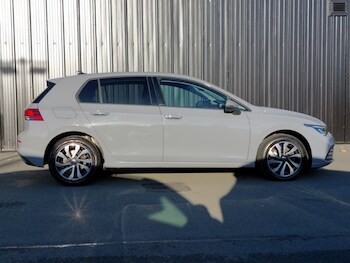 Used Volkswagen Golf 2022 for sale - 76629135: Photo