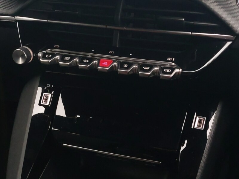 Used Peugeot 2008 2023 for sale - 77816873: Photo 18