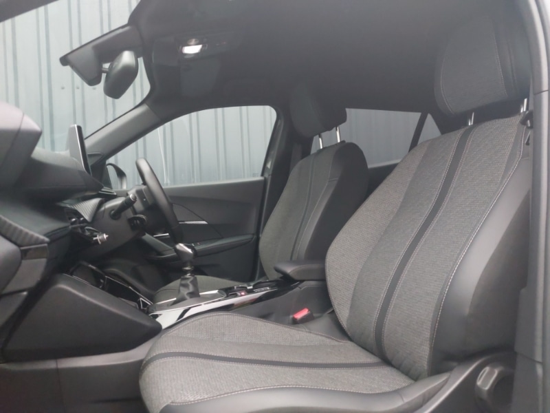 Used Peugeot 2008 2023 for sale - 77816873: Photo 5