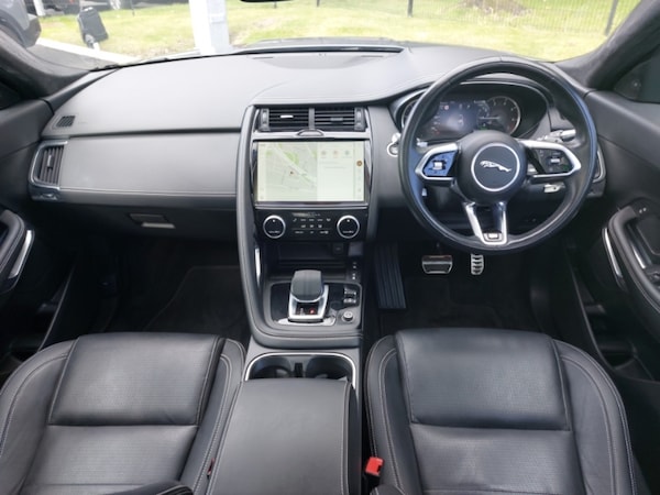 Used Jaguar E-Pace 2021 for sale - 76233334: Photo 2