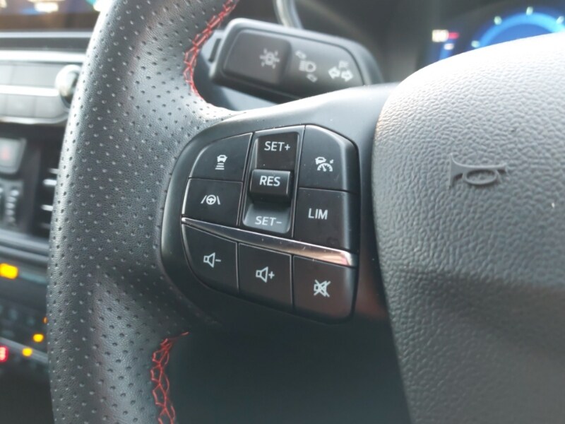 Used Ford Kuga 2022 for sale - 76683577: Photo 16