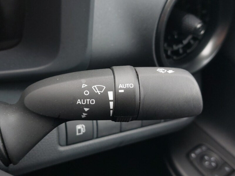 Used Toyota C-HR 2024 for sale - 78085378: Photo 12