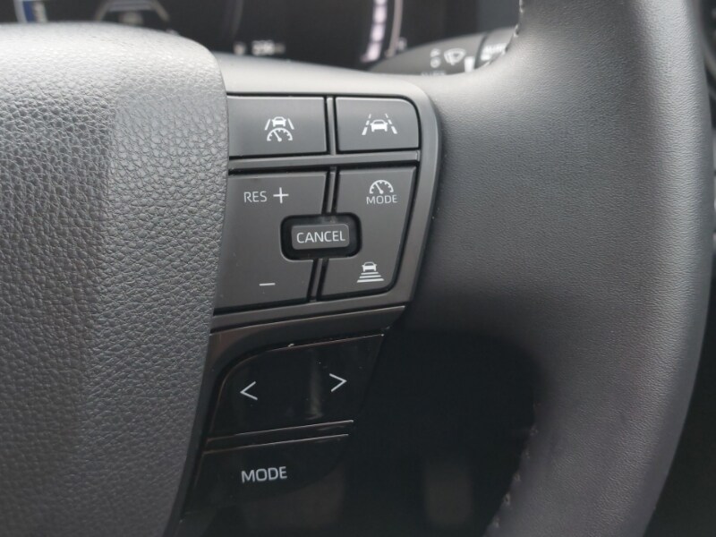 Used Toyota C-HR 2024 for sale - 78085378: Photo 17