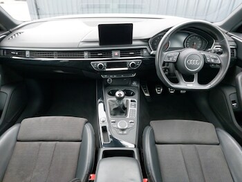 Used Audi A4 2019 for sale - 77933055: Photo