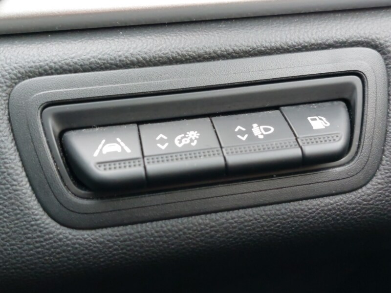 Used Renault Captur 2020 for sale - 77702277: Photo 13