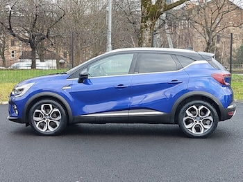 Used Renault Captur 2020 for sale - 77702277: Photo