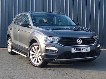 Used Volkswagen T-Roc 2018 for sale - 79631281: Photo