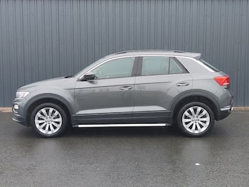 Used Volkswagen T-Roc 2018 for sale - 79631281: Photo