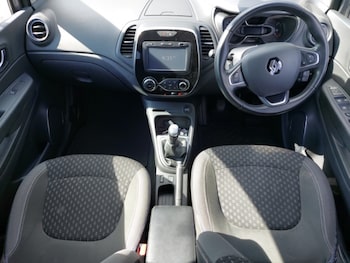 Used Renault Captur 2017 for sale - 79235398: Photo