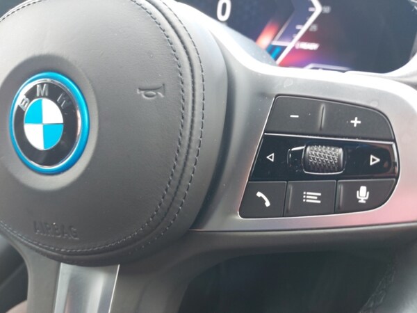 Used BMW i4 2022 for sale - 75816210: Photo 11