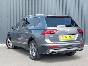 Used Volkswagen Tiguan Allspace 2020 for sale - 79328459: Photo