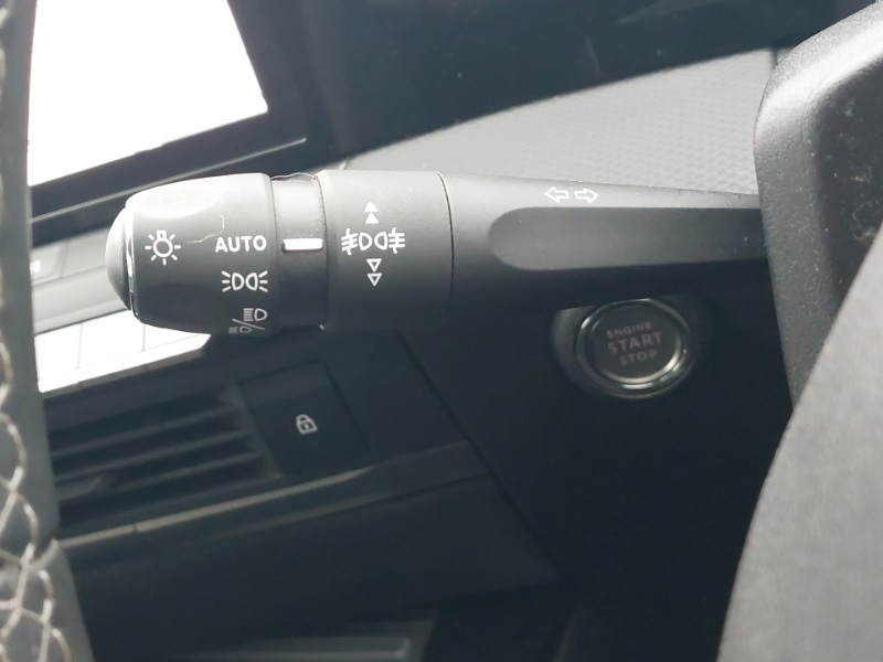 Used Vauxhall Astra 2022 for sale - 76815965: Photo 12