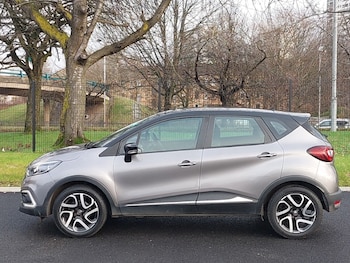 Used Renault Captur 2018 for sale - 77371149: Photo