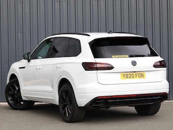 Used Volkswagen Touareg 2020 for sale - 79498492: Photo