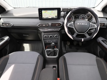 Used Dacia Sandero Stepway 2024 for sale - 79522902: Photo