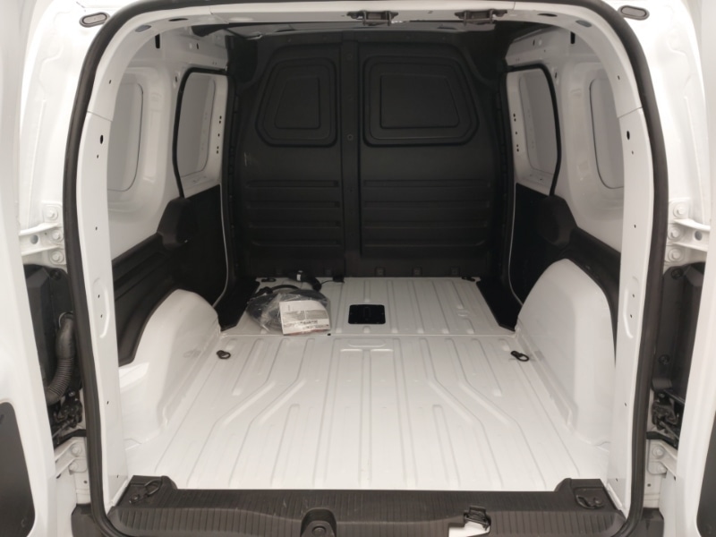 Used Nissan Other 2023 for sale - 76383984: Photo 8