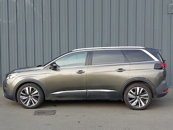 Used Peugeot 5008 2020 for sale - 76465004: Photo