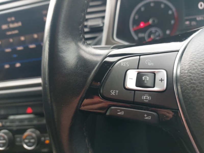 Used Volkswagen T-Roc 2019 for sale - 76815976: Photo 14