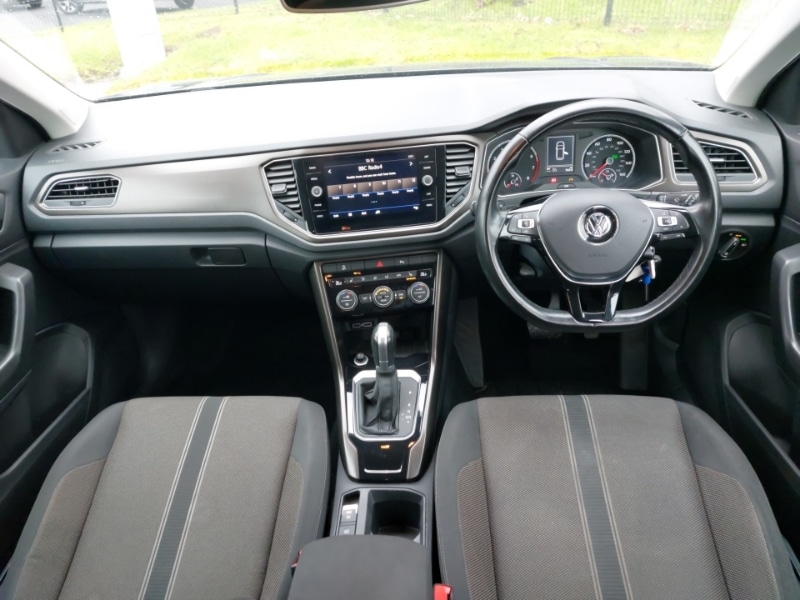 Used Volkswagen T-Roc 2019 for sale - 76815976: Photo 2