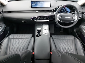 Used Genesis GV70 2025 for sale - 79492959: Photo
