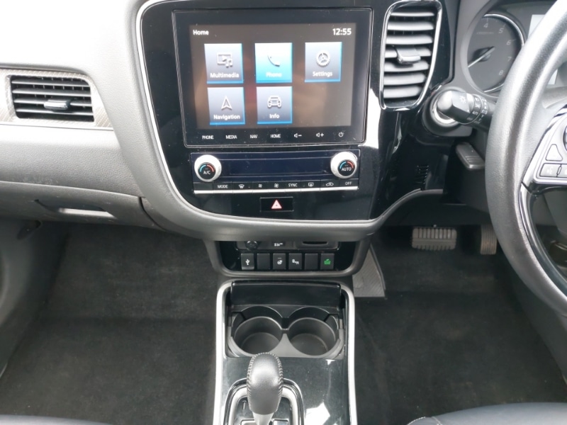 Used Mitsubishi Outlander 2020 for sale - 77610877: Photo 10