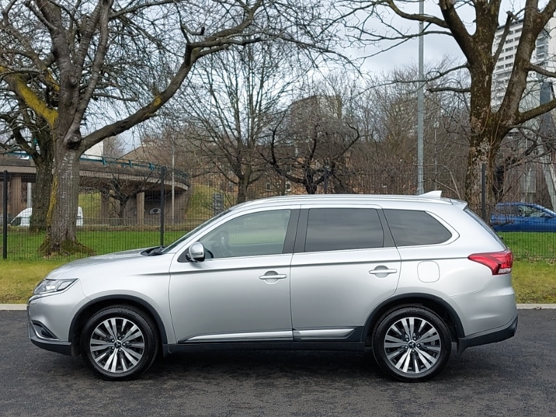 Used Mitsubishi Outlander 2020 for sale - 77610877: Photo 4