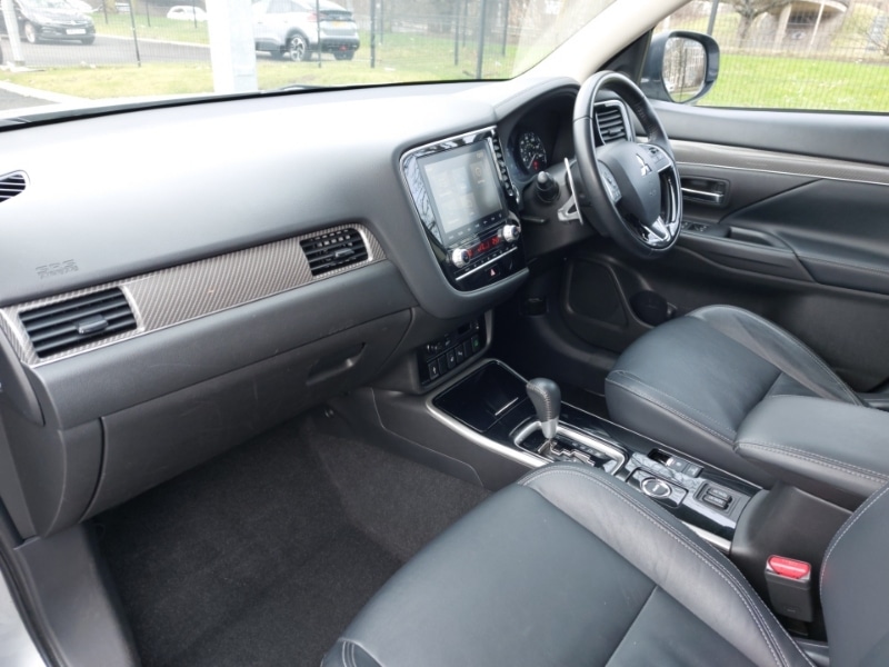 Used Mitsubishi Outlander 2020 for sale - 77610877: Photo 5