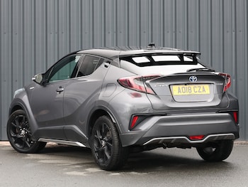 Used Toyota C-HR 2018 for sale - 79613933: Photo