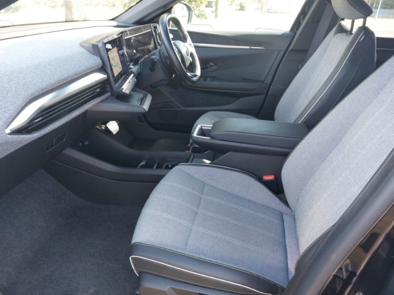 Used Renault Megane E Tech 2023 for sale - 76907081: Photo 5