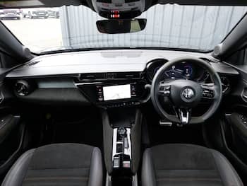 Used Alfa Romeo Junior 2025 for sale - 79723868: Photo