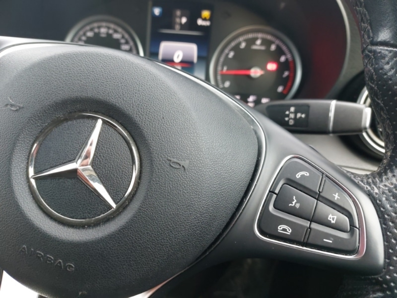 Used Mercedes-Benz GLC 2019 for sale - 77651876: Photo 12